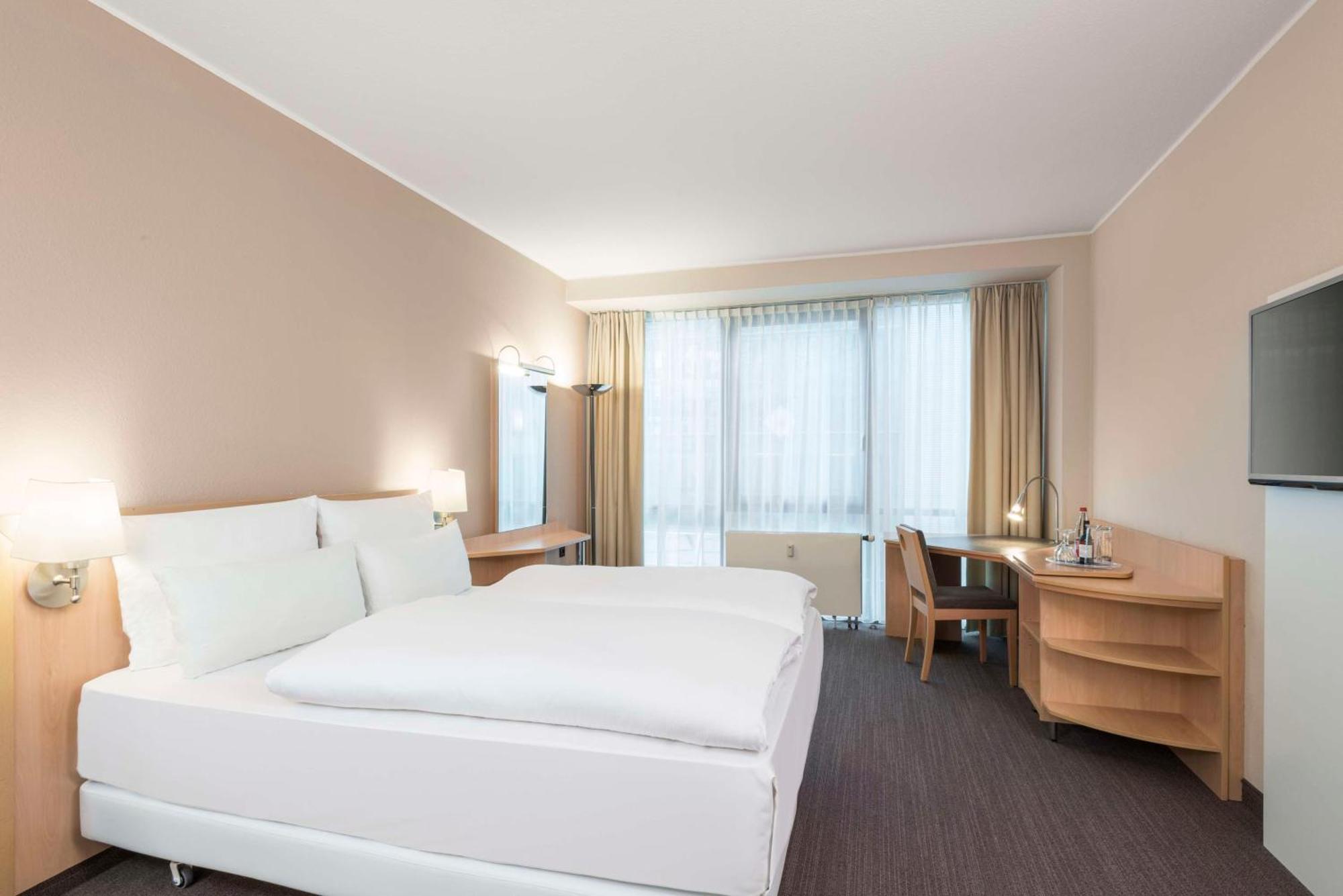 Nh Duesseldorf City Zewnętrze zdjęcie